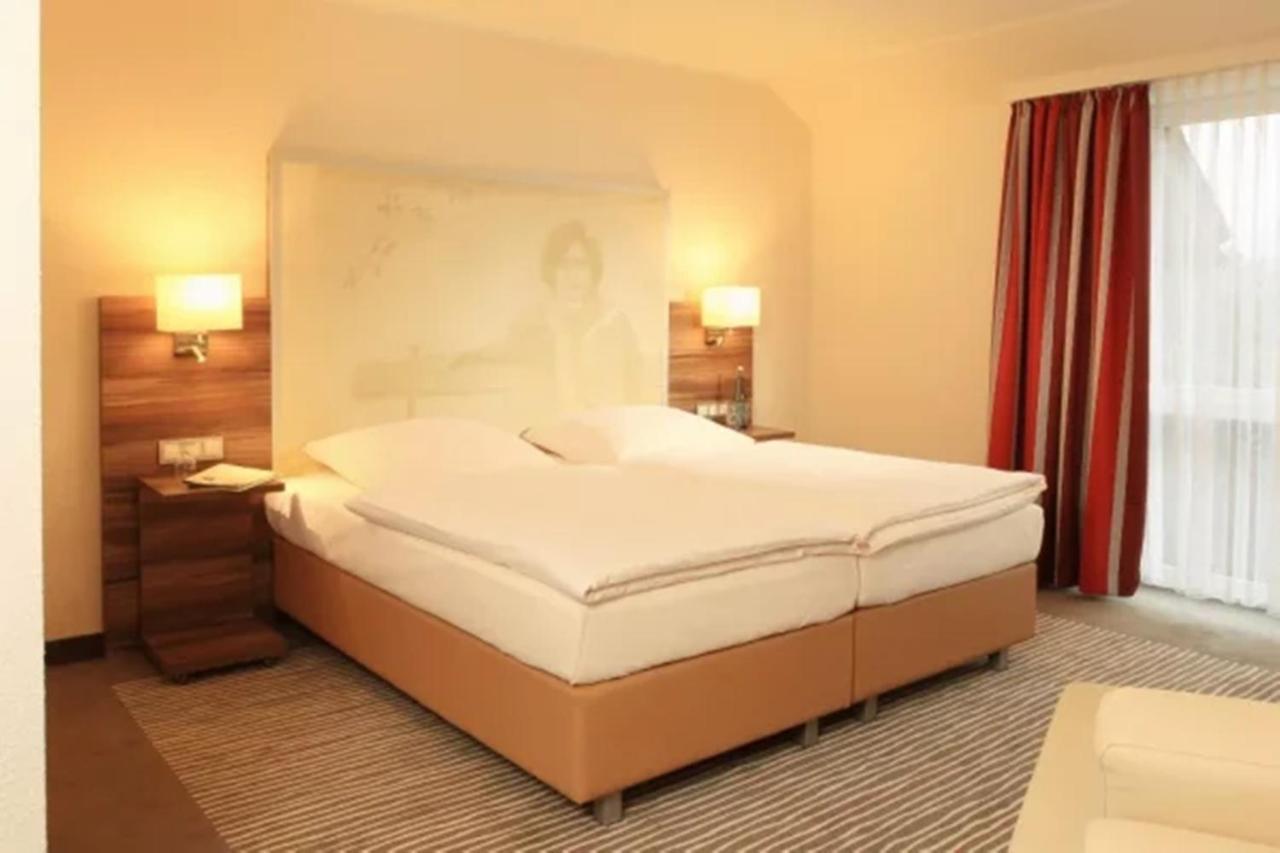 Balland'S Hotel & Restaurant Lindwedel Habitación foto
